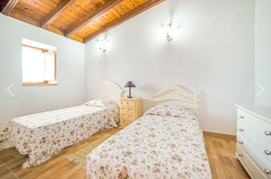 Вилла La Casa Del Bisa Хеновес Экстерьер фото